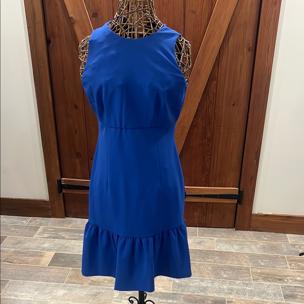 Elegant Blue Sleeveless Dress